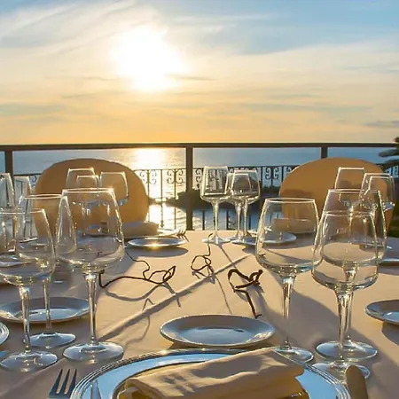 Nettuno Palace ホテル 4*