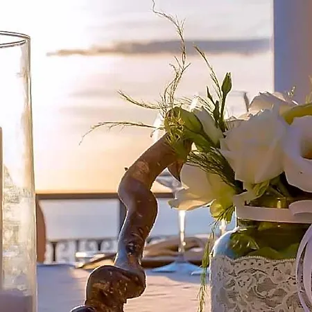 Ξενοδοχείο Nettuno Palace 4*