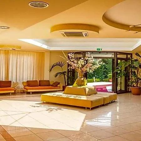 Ξενοδοχείο Nettuno Palace 4*