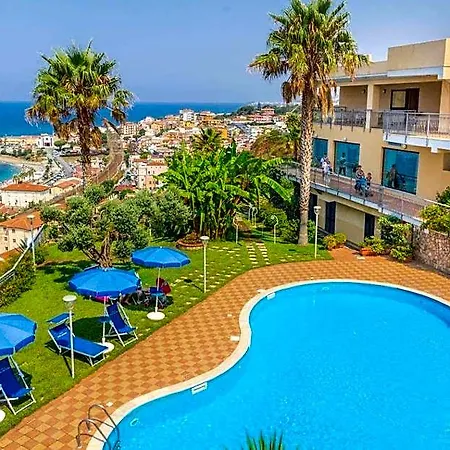 Ξενοδοχείο Nettuno Palace 4*
